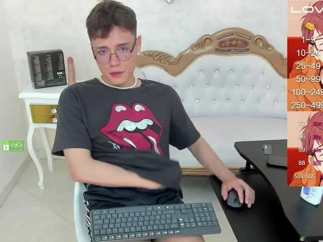 Live sex webcam photo for Samael-18 #273404617