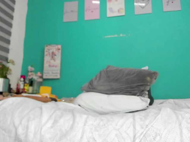 Live sex webcam photo for Samanta-360 #273936215