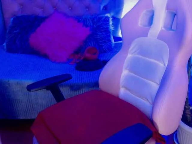 Live sex webcam photo for Samanta-williams #276946250