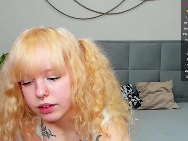 Live sex webcam photo for SamantaDouws #272929615