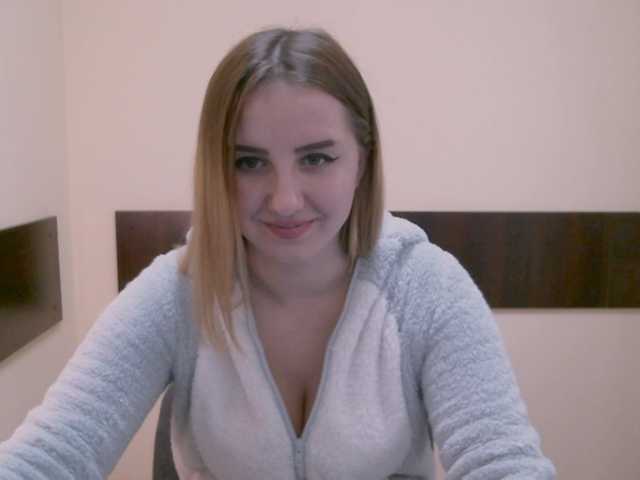 Live sex webcam photo for Samantad #271784186