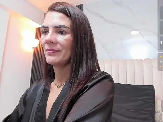 Live sex webcam photo for Samantha-Claus #291669841
