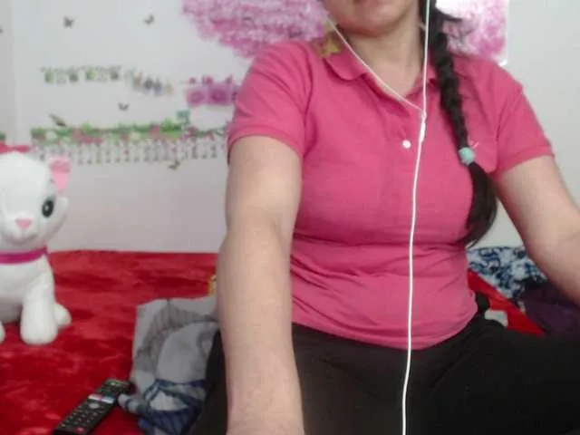 Live sex webcam photo for Samantha-tay #273266684