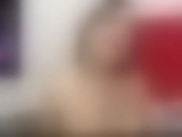 Live sex webcam photo for SamanthaCastell13 #291095578