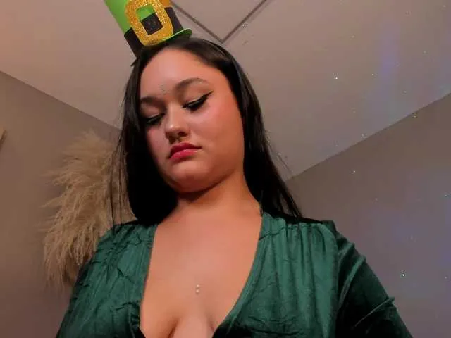 Live sex webcam photo for SamanthaConnor #277528150