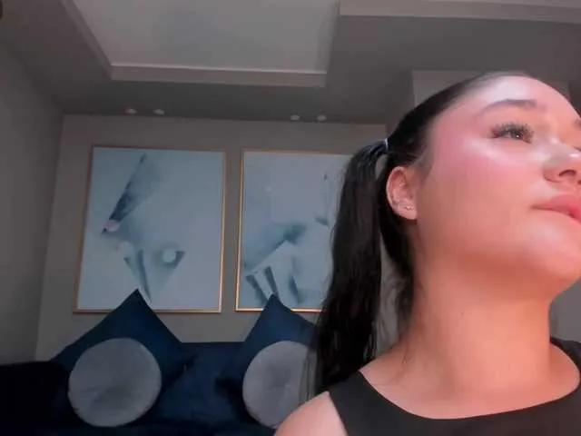 Live sex webcam photo for SamanthaConnor #277720399
