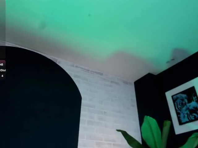 Live sex webcam photo for SamanthaConnor #291531516