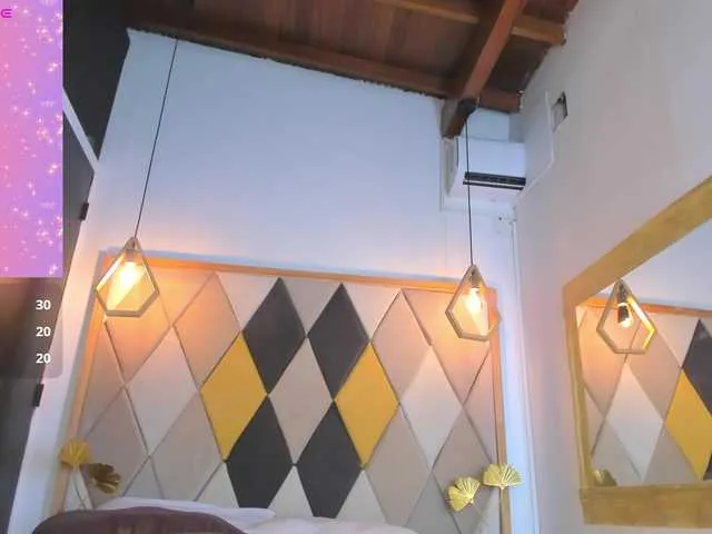 Live sex webcam photo for SamanthaFerrer #291060191