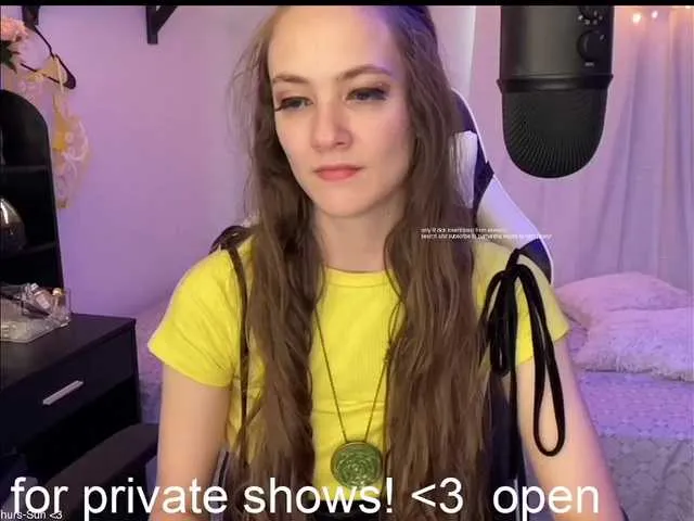 Live sex webcam photo for SamanthaHayes #273329872