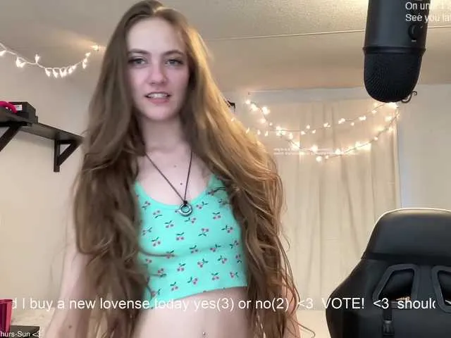 Live sex webcam photo for SamanthaHayes #273383763