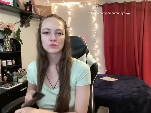 Live sex webcam photo for SamanthaHayes #274567554