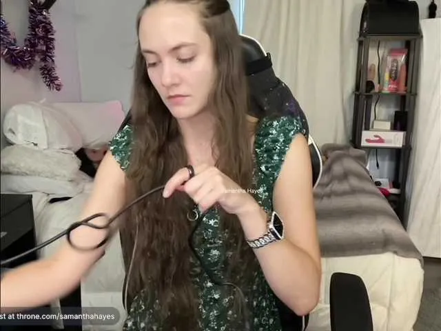 Live sex webcam photo for SamanthaHayes #275897936