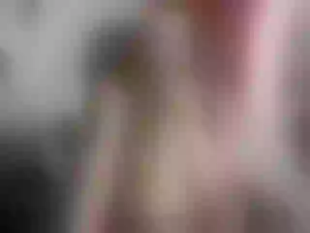 Live sex webcam photo for SamanthaHayes #277441594