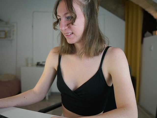 Live sex webcam photo for SamanthaSaint18 #277186893