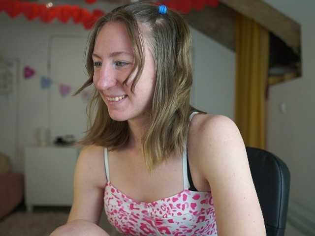 Live sex webcam photo for SamanthaSaint18 #277387552