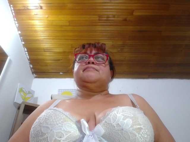 Live sex webcam photo for Samantta-Jone #272027607