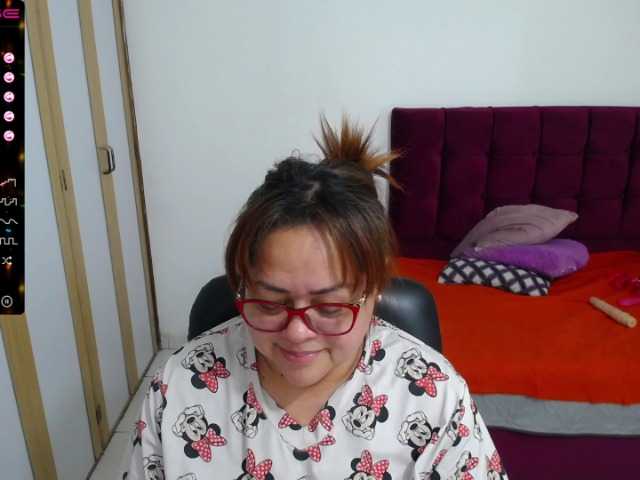 Live sex webcam photo for Samantta-Jone #272247363