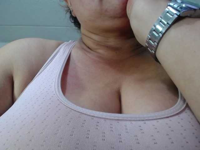 Live sex webcam photo for Samantta-Jone #272417323