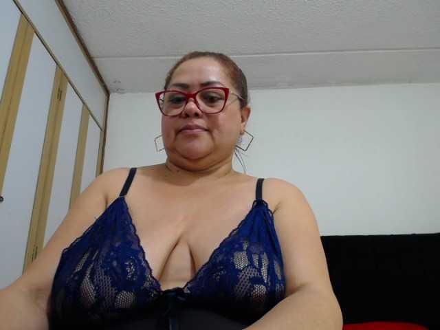 Live sex webcam photo for Samantta-Jone #272666055