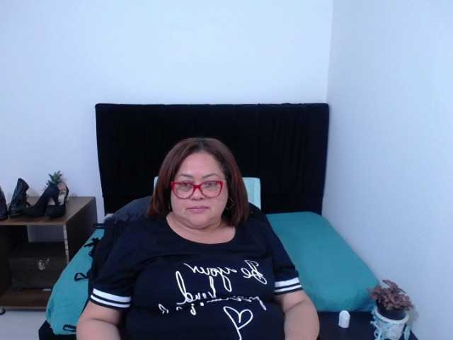 Live sex webcam photo for Samantta-Jone #272993567