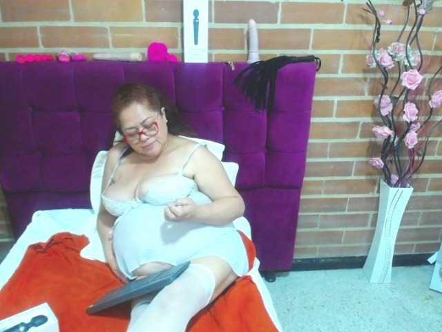 Live sex webcam photo for Samantta-Jone #273141525