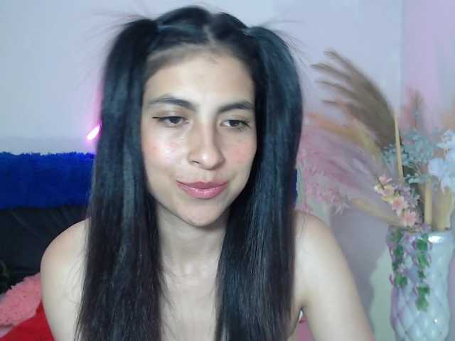 Live sex webcam photo for Samantta-tay #278264273