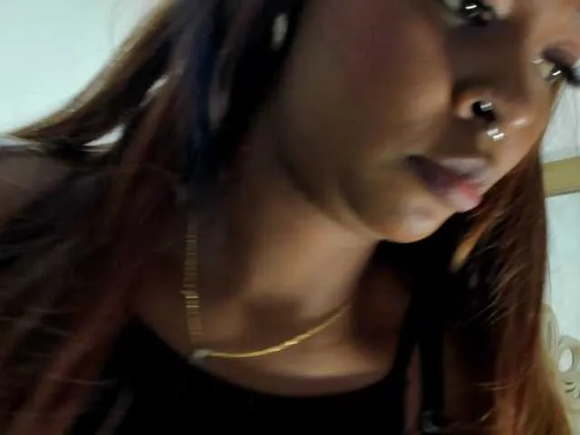 Live sex webcam photo for Samara-velez1 #291603690