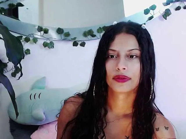 Live sex webcam photo for SamaraCortez #277207733