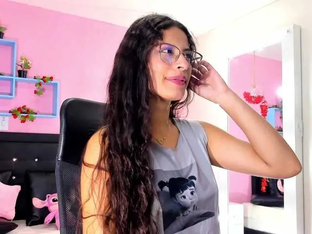 Live sex webcam photo for SamaraCortez #278111314