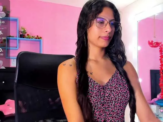 Live sex webcam photo for SamaraCortez #283772092