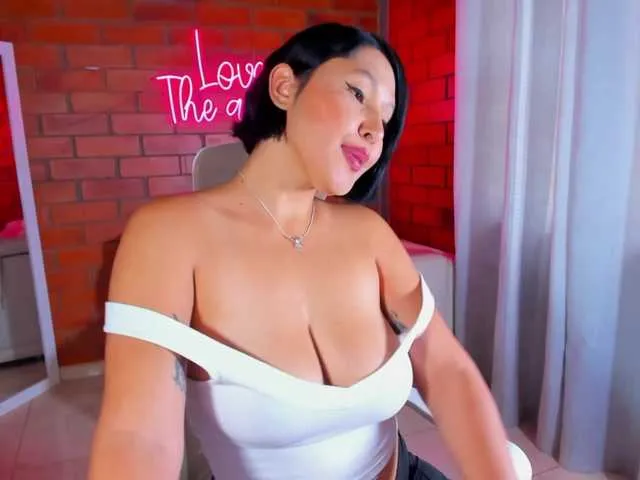 Live sex webcam photo for SamaraJay #291393285