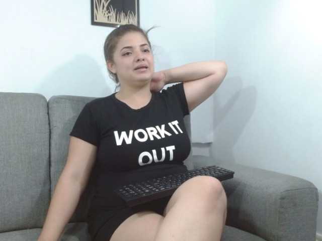 Live sex webcam photo for SamarhaJones #272713252