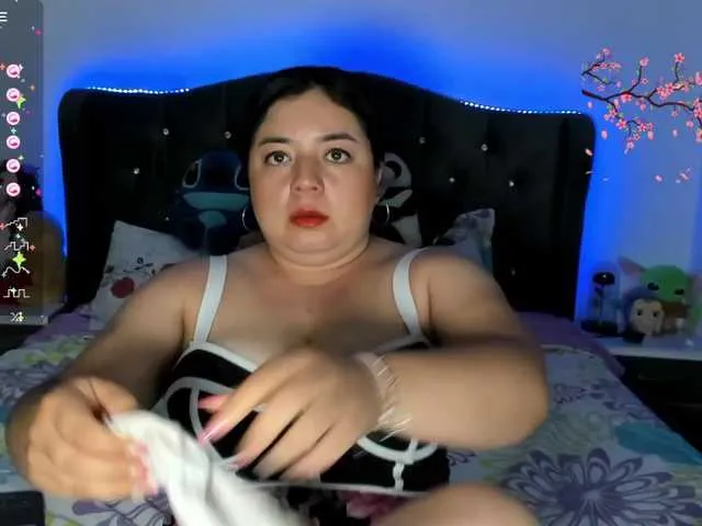 Live sex webcam photo for Samay11 #278009234