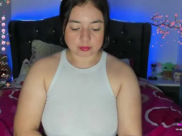 Live sex webcam photo for Samay11 #288089243