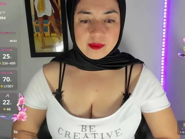 Live sex webcam photo for Samay11 #291258743