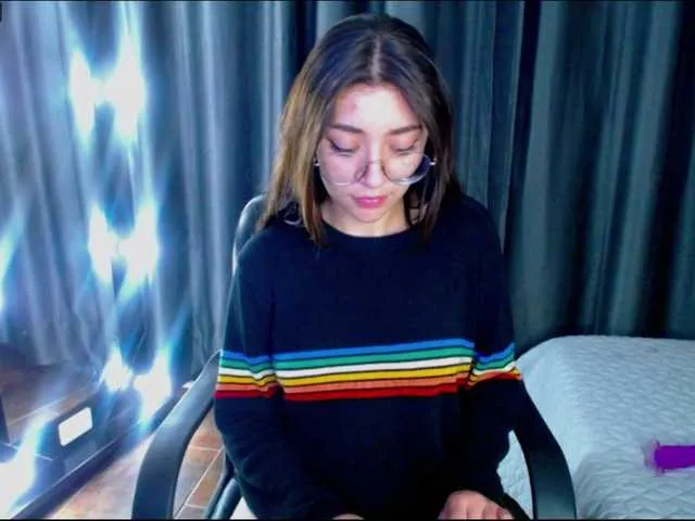 Live sex webcam photo for Samii-Evans #272787062