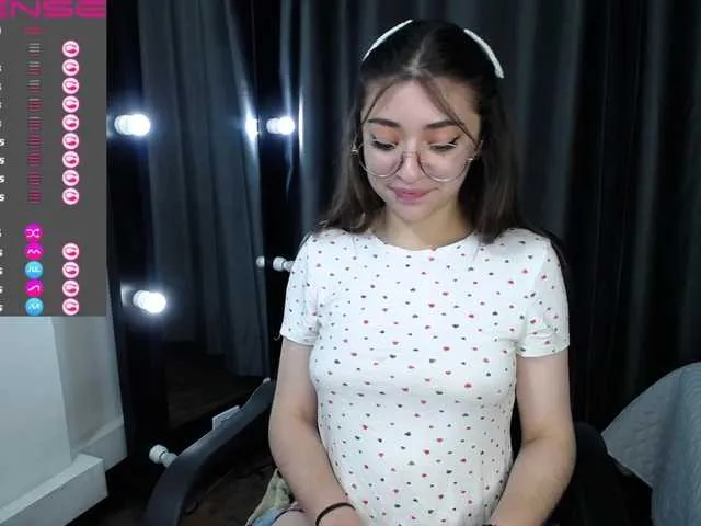 Live sex webcam photo for Samii-Evans #273325149