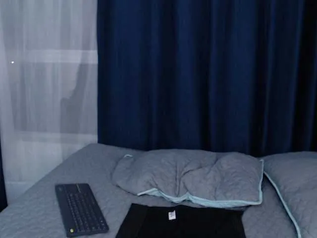 Live sex webcam photo for Samii-Evans #273492425