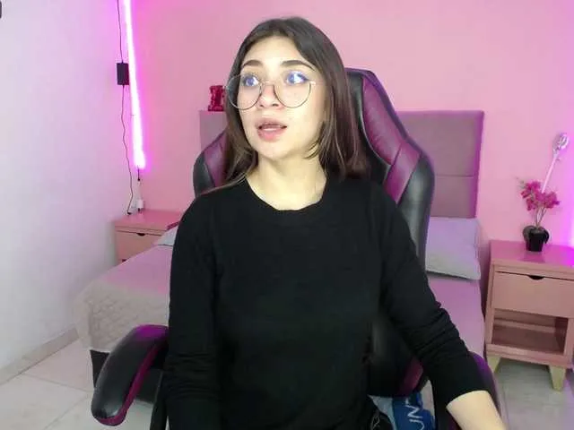 Live sex webcam photo for Samii-Evans #273685236