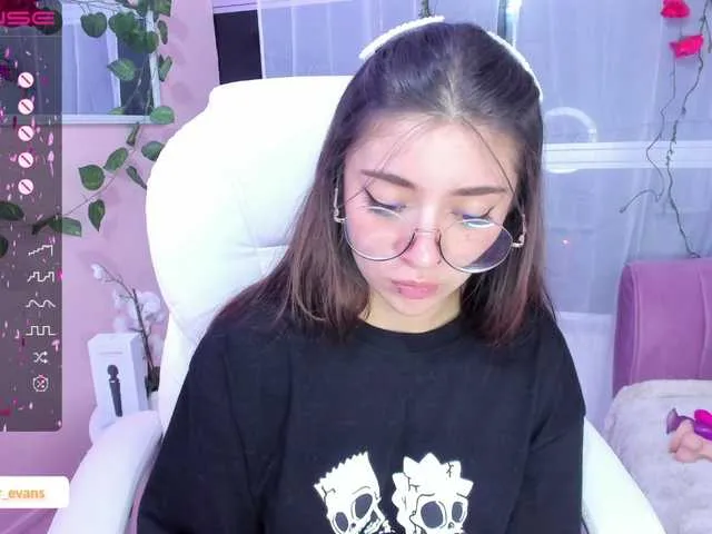 Live sex webcam photo for Samii-Evans #274064606