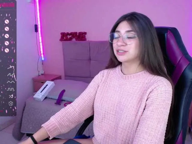 Live sex webcam photo for Samii-Evans #274541300