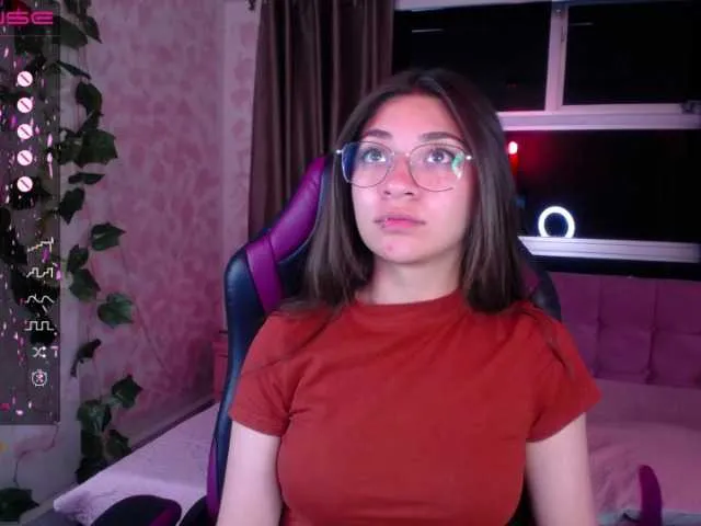 Live sex webcam photo for Samii-Evans #274562771