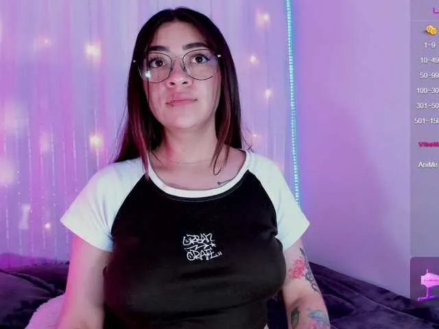 Live sex webcam photo for Samii-Evans #277678341