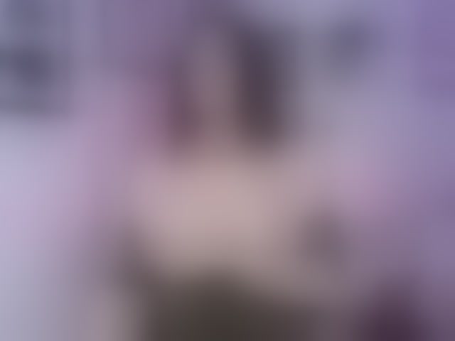 Live sex webcam photo for Samii-Evans #294195044