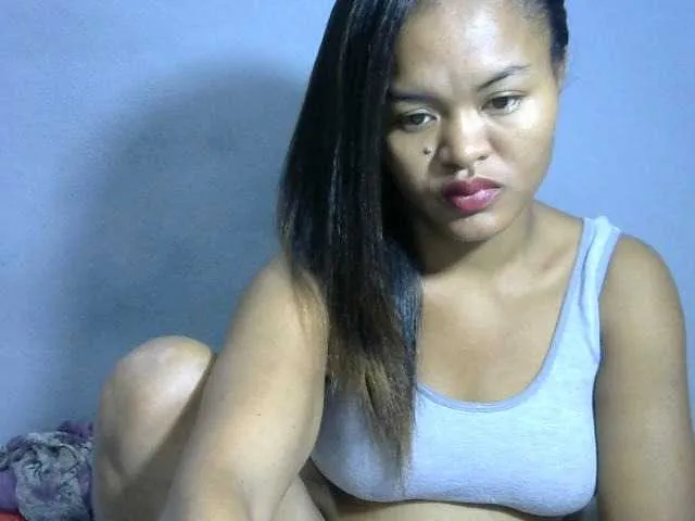 Live sex webcam photo for Saminahh #277248576
