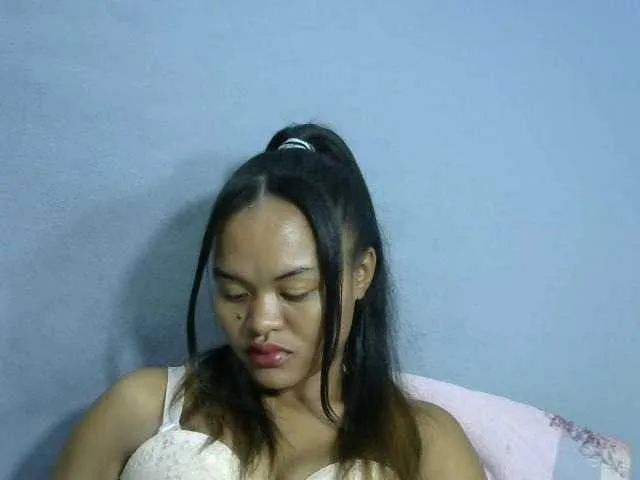 Live sex webcam photo for Saminahh #277256915