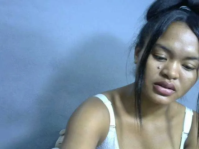 Live sex webcam photo for Saminahh #277266391