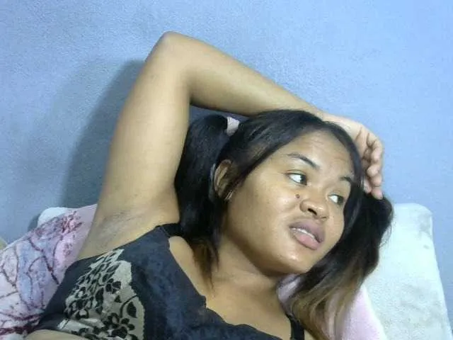 Live sex webcam photo for Saminahh #277270863