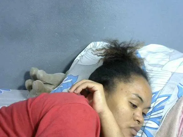 Live sex webcam photo for Saminahh #277568872