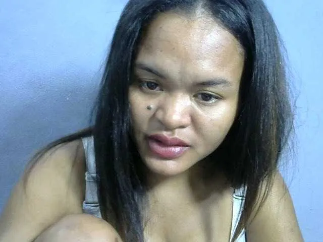 Live sex webcam photo for Saminahh #277585372